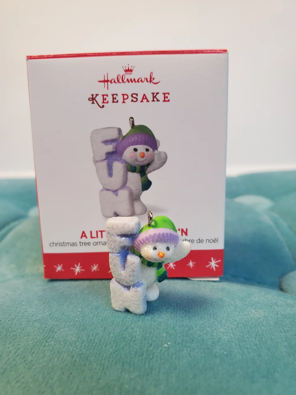 Hallmark Keepsake 2016 A Little Frosty Fun Miniature Ornament QXM8544